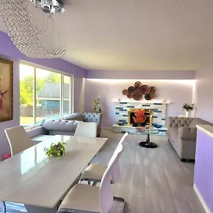 Private Single In A House Canada